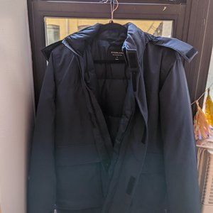Everlane The ReNew Short Parka (S size) - Navy